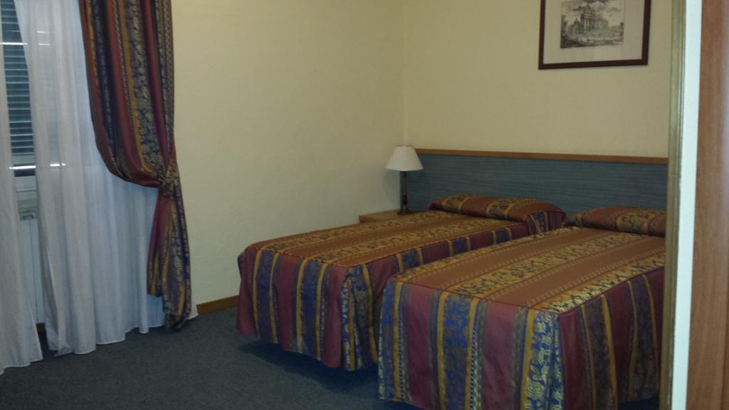 Hotel Stella Рим Екстер'єр фото