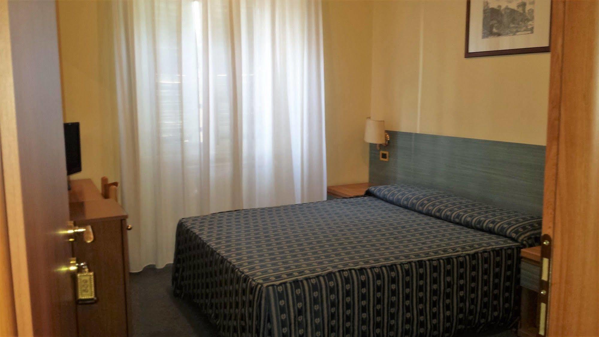 Hotel Stella Рим Екстер'єр фото