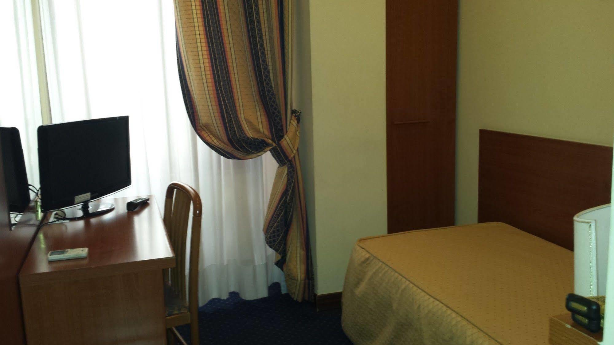 Hotel Stella Рим Екстер'єр фото